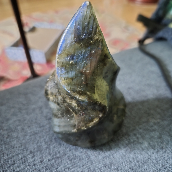 Labradorite Flame Blue Flash - Picture 2 of 3
